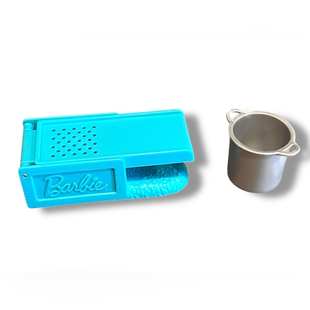 Barbie Noodle Pasta Maker And Large Pot
